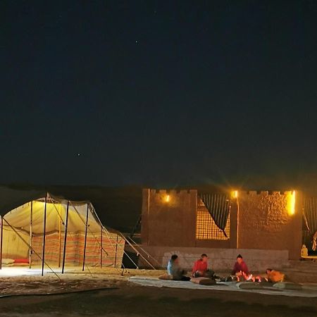 Desert Wonders Camp Ḩawīyah Exteriör bild