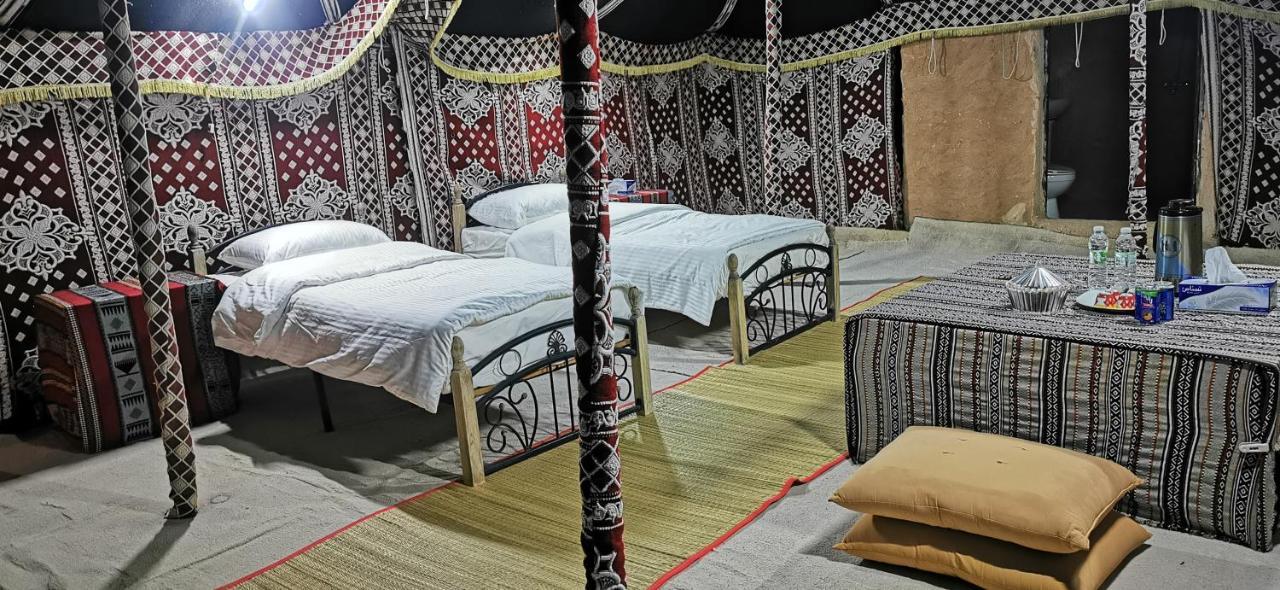 Desert Wonders Camp Ḩawīyah Exteriör bild