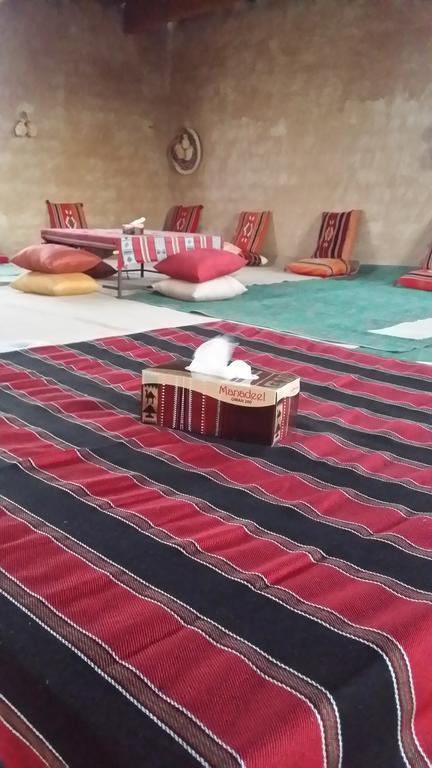 Desert Wonders Camp Ḩawīyah Exteriör bild