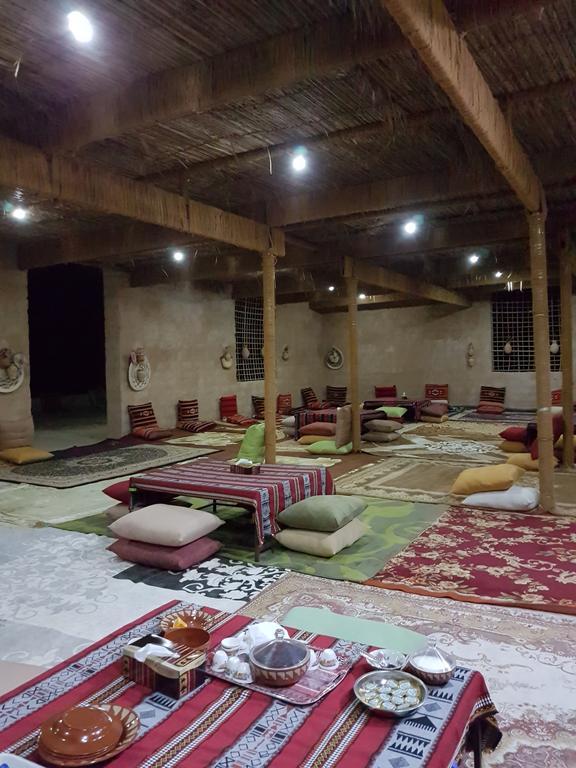 Desert Wonders Camp Ḩawīyah Exteriör bild
